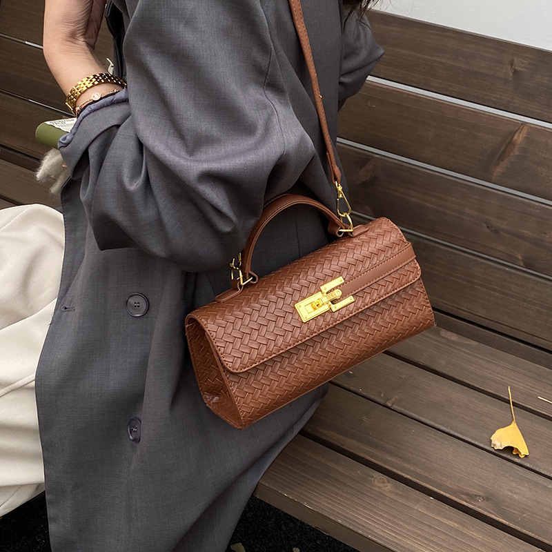 Cross-Border New Textured Woven Pattern Fashion Handbag, Personalized Trendy Crossbody Bag, Minimalist Style Exquisite Small Square Bag Cross-Border New Textured Woven Pattern Fashion Handbag, Personalized Trendy Crossbody Bag, Minimalist Style Exquisite Small Square Bag