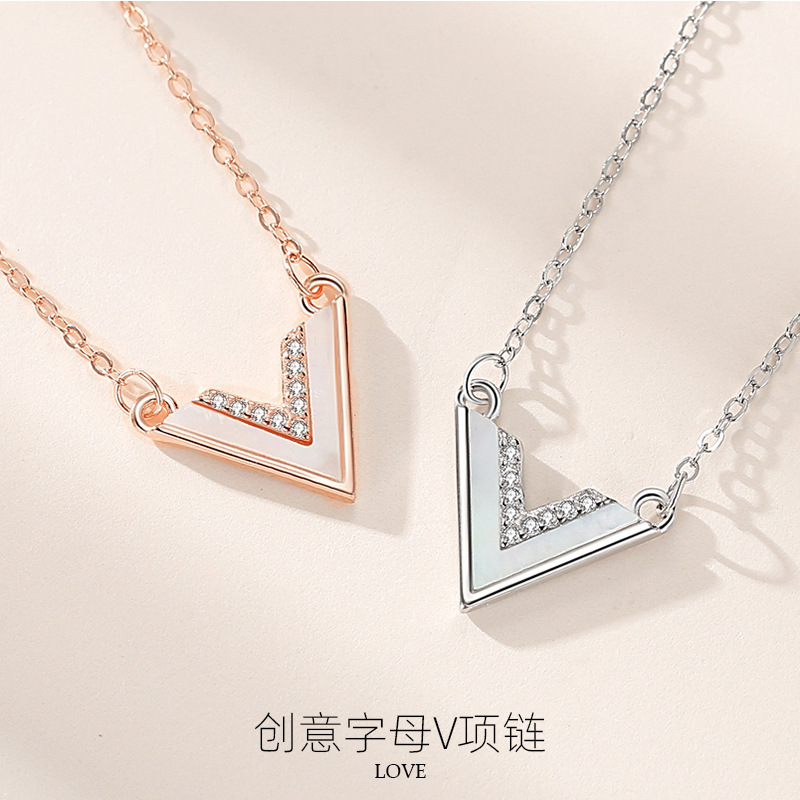 S925 plata esterlina letra V collar con diamantes de estilo europeo y americano simple moda temperamento transfronterizo clavícula cadena al por mayor