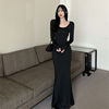 Long sleeved dress， women's coffee colored base， slim fit， fishtail， solid color dress