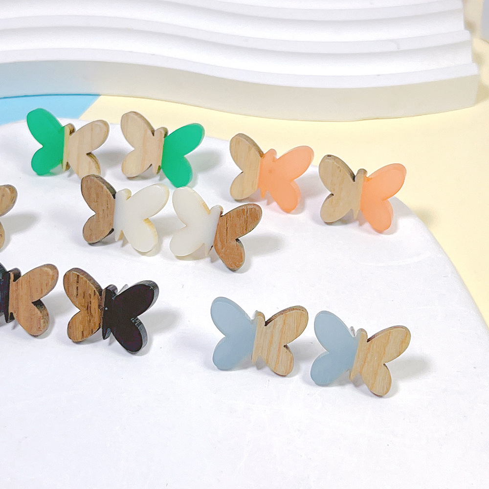 1 Pair Sweet Butterfly Wood Resin Ear Studs display picture 3
