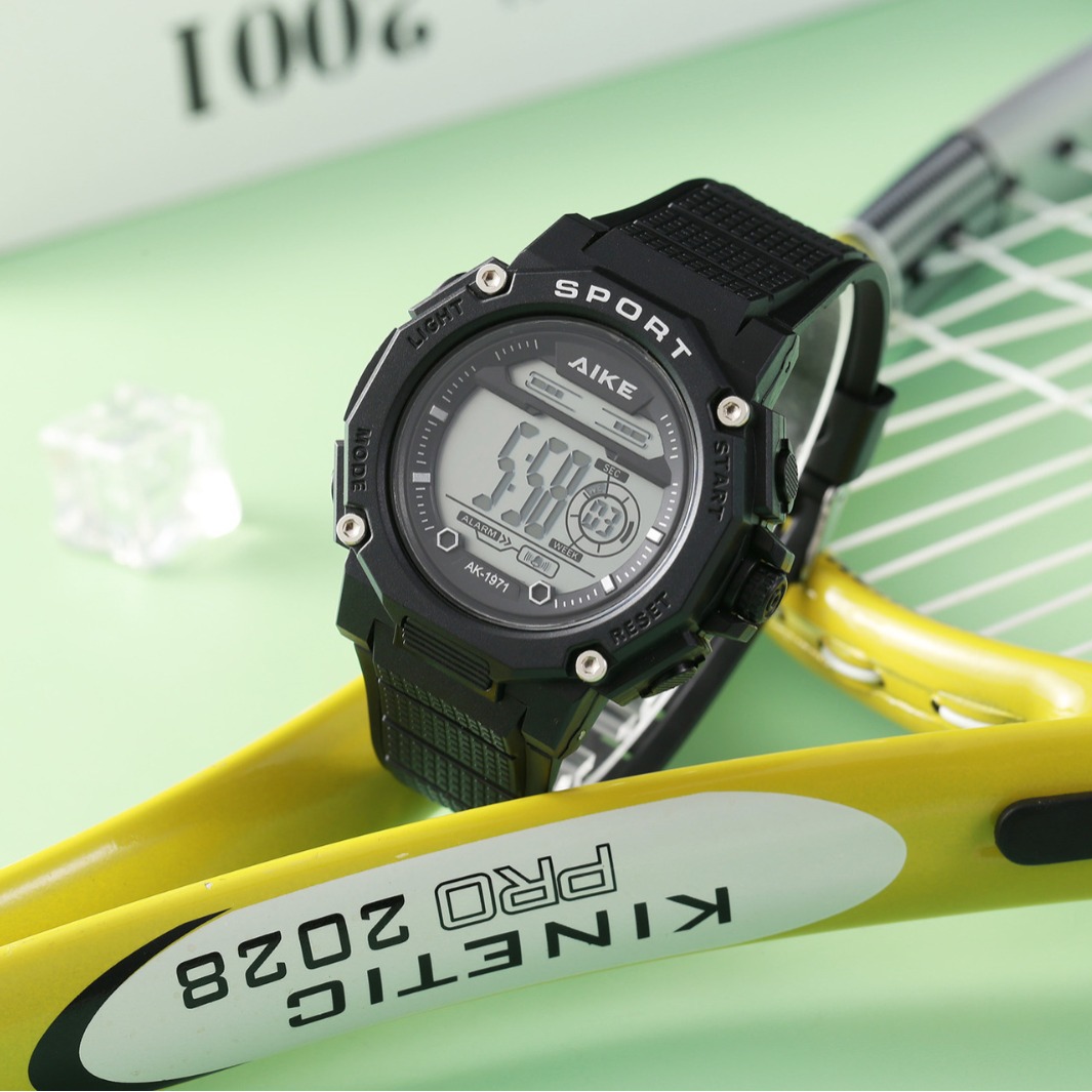 Reloj electrónico de despertador para estudiantes varones nuevo reloj electrónico de deportes impermeable multifuncional para adolescentes de secundaria y secundaria