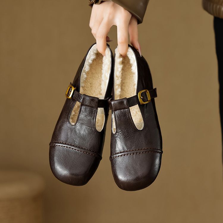 Universal demi-season Mary Jane shoes flat