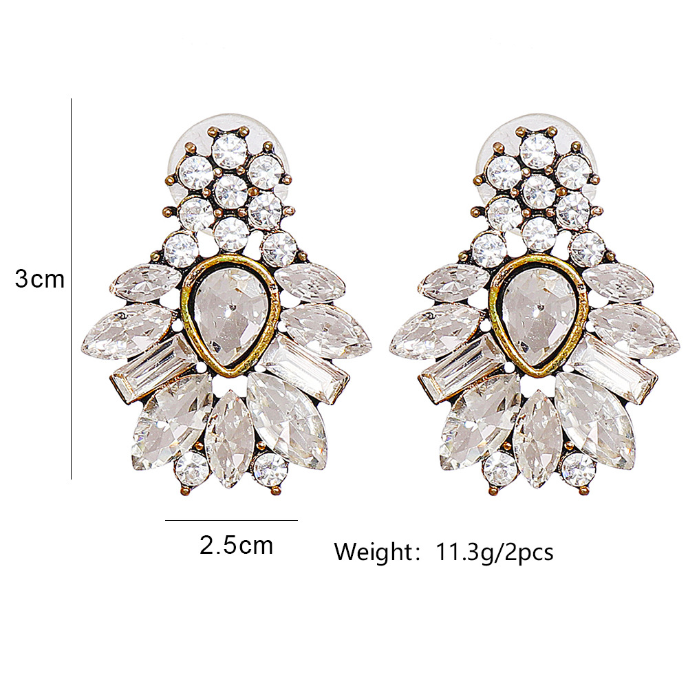 New Simple Design Female Earrings Transparent Glass Diamond Earrings display picture 1