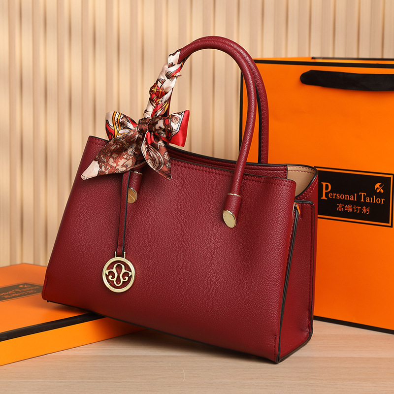 Wedding bag 2024 New elegant mother-in-law bride Lady middle-aged handbag elegant messenger bag 925