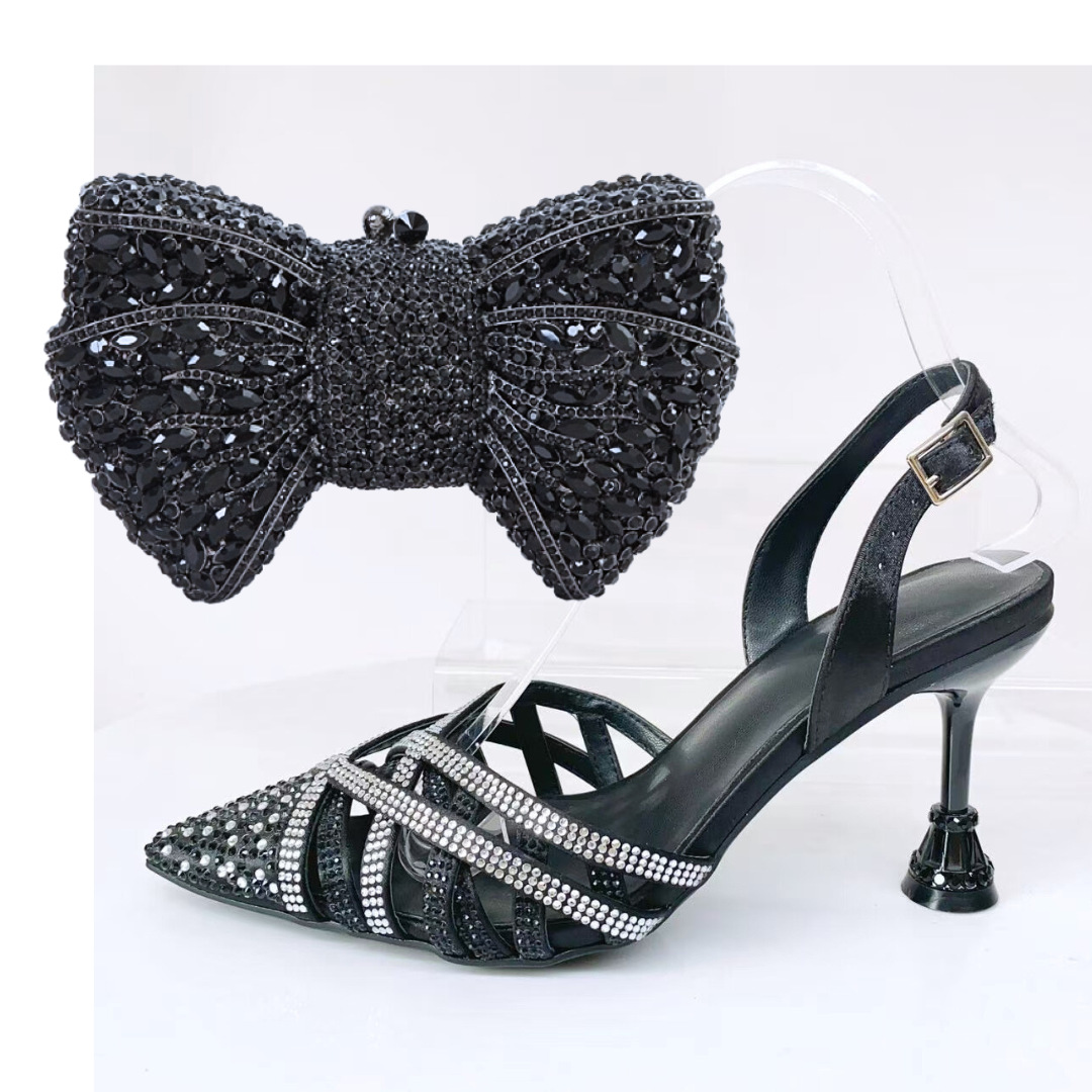 Selección estricta de zapatos de diseño italiano, nuevas sandalias de tacón alto, banquete de boda, zapatos de mujer de diamante de punta