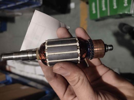 【货号04177】特价9035砂光机转子9.9元一只。