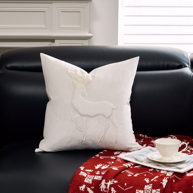 ヘラジカのクリスマスツリーブロンズ枕カバー、秋冬スノーフレーク刺繍クッションカバー45*45、クロスボーダーホットセール|undefined