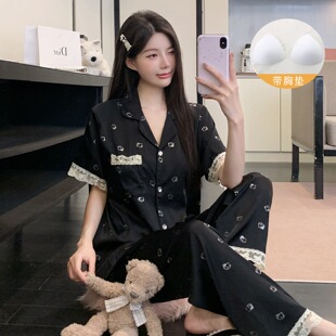 ��KT�C�y���z�߼���˯��Ů�����׶��䎧�؉|�ļ���ѩ�z�Ҿӷ�