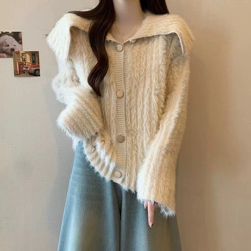 Korean-style doll-collar loose-fit faux mink knit cardigan for women, 2026 autumn/winter collection, soft and comfortable sweater coat, slimming top Korean-style doll-collar loose-fit faux mink knit cardigan for women, 2026 autumn/winter collection, soft and comfortable sweater coat, slimming top