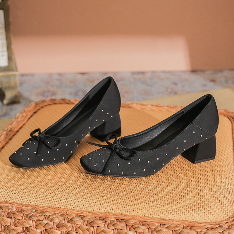 5133-1 Women's Flats 2025 New Style with Skirt Thick Heel Medium Heel Bow Rivet Soft Leather Shallow Mouth Spring