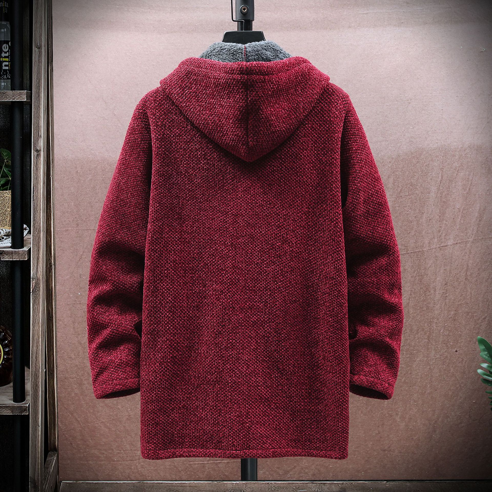 "Langer Chenille-Kapuzenpullover für Herren – Fleecegefütterter Slim Fit-Strickpullover mit geripptem Saum"_voghion.com