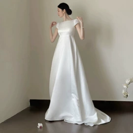 婚纱;晚礼服;舞会礼服