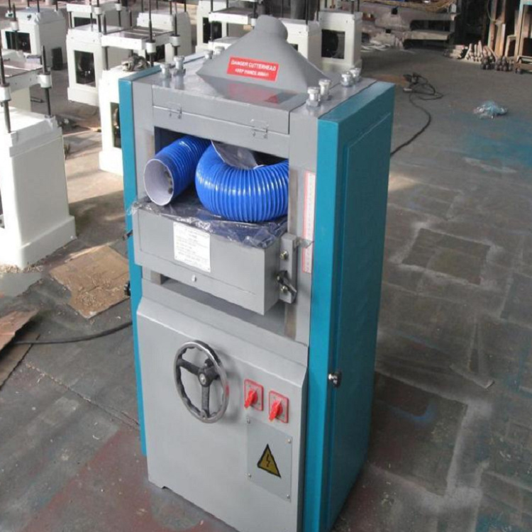 Máquina de carpintería planadora de carpintería pequeña máquina de carpintería planadora de carpintería unilateral prensa de planadora