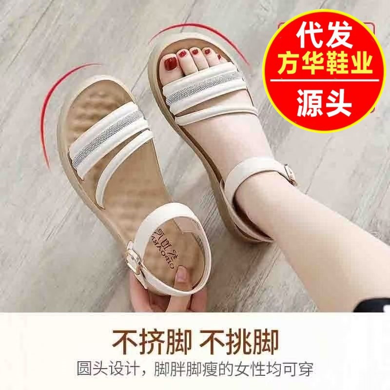 2026 primavera nuevas sandalias de suela gruesa con falda de perla hebilla de sandalias romanas