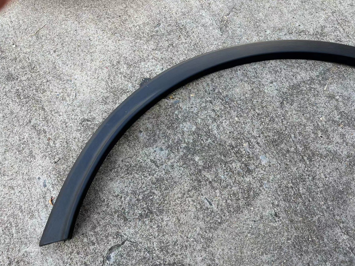 Suitable for Changan CS35 front wheel arch, rear wheel arch, car tire matte decorative strip, fender plastic trim strip