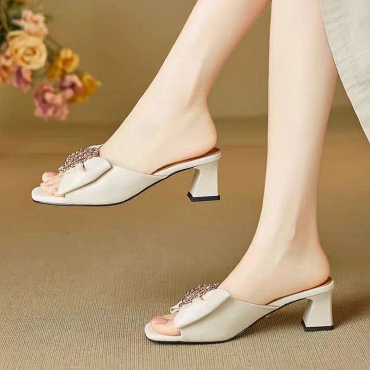 2025 New Summer Style French Bright Diamond High-Heeled Sandals French Fashion Casual Mid-Heeled High-Heeled Sandals