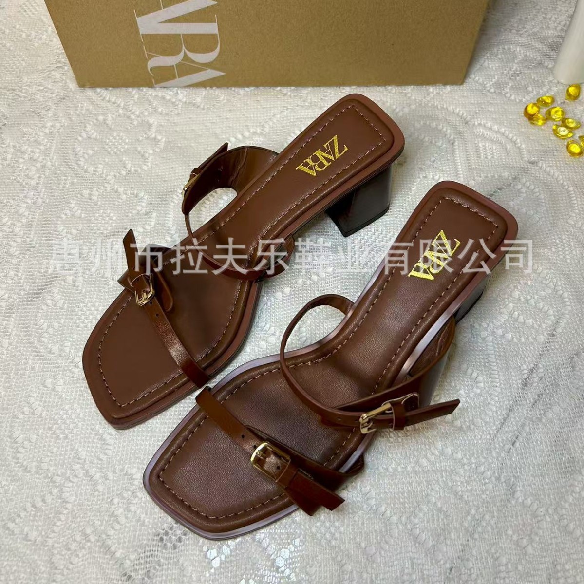 ZA2024 nuevo verano con sandalias de tacón alto para mujeres con cabeza cuadrada universal simple moda zapatillas de tacón grueso