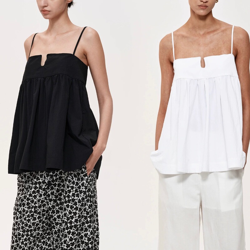 in stock North Black and White Adjustable Shoulder Strap U-Shaped Slatted Sling Top in stock North Black and White Adjustable Shoulder Strap U-Shaped Slatted Sling Top
