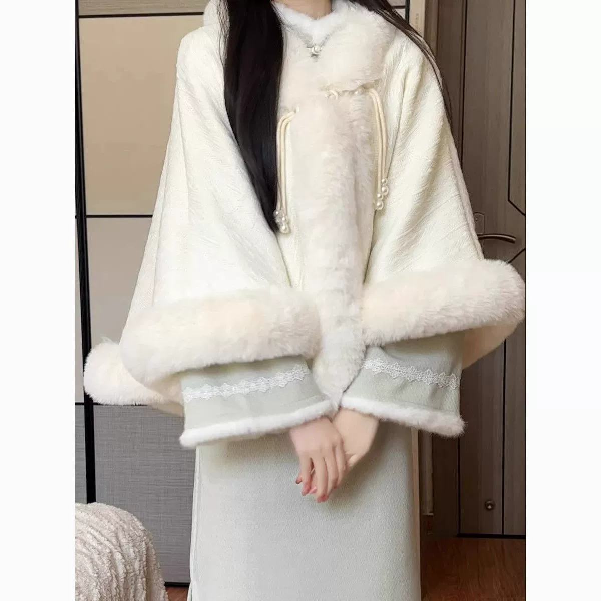 Матча 2024 Осень Зима Новый китайский платок Ежедневный элегантный плащ утолщенный осенне-зимний плюшевый плащ