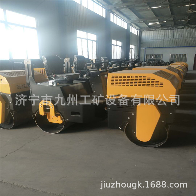 山东厂家供应YL-G635C沟槽压路机 手扶式微型震动座驾式压路机