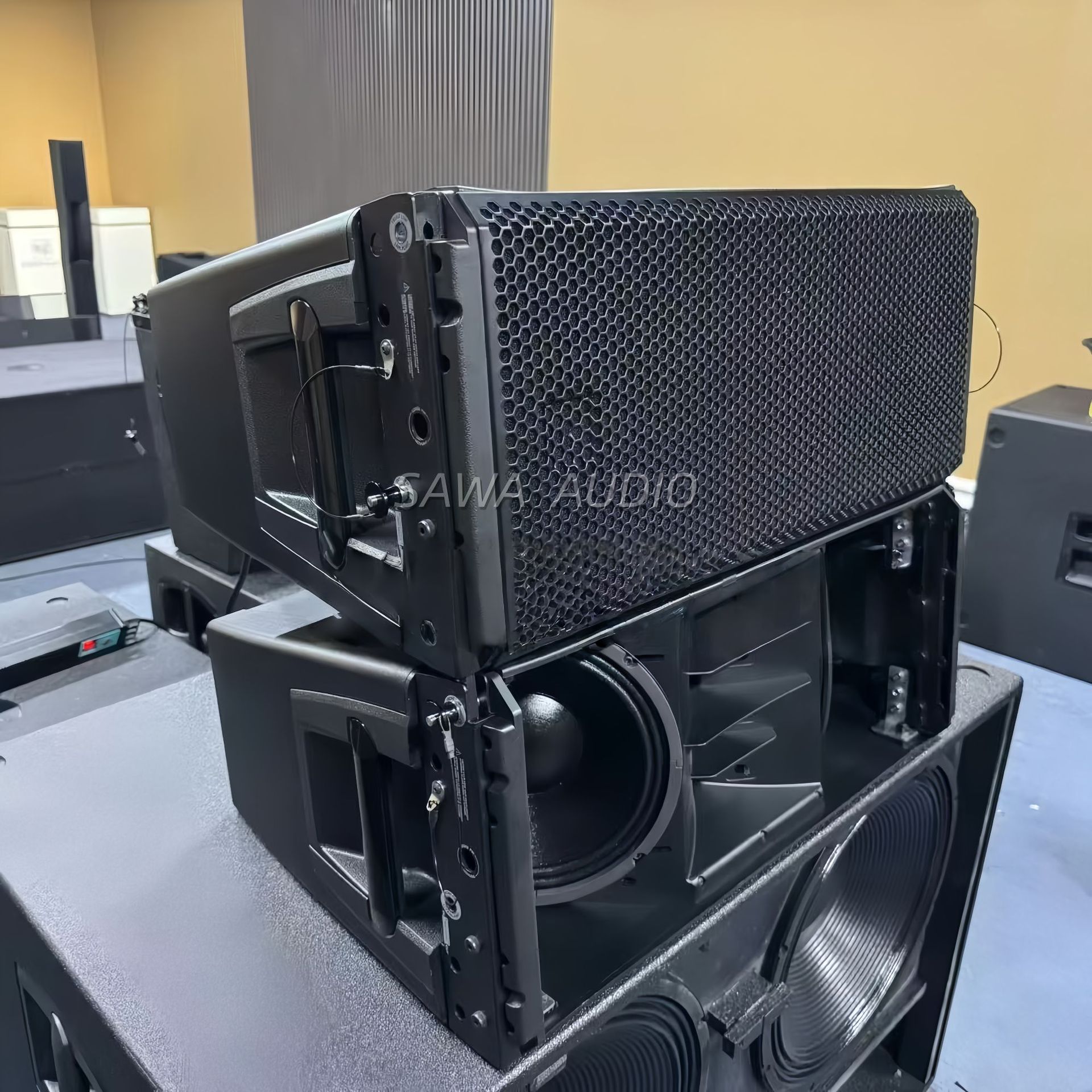 Ventas directas de fábrica 30A altavoces de matriz de línea de doble frecuencia de 10 pulgadas, audio profesional de escenario de rendimiento al aire libre a gran escala