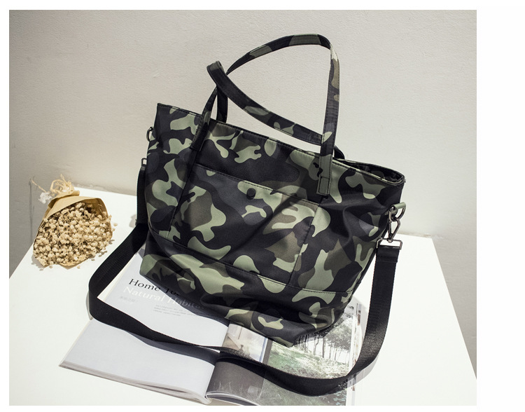 2024 New Korean Edition Trendy Women's Simple Waterproof Cloth Versatile Large Capacity Short Distance Travel Fashion_voghion.com