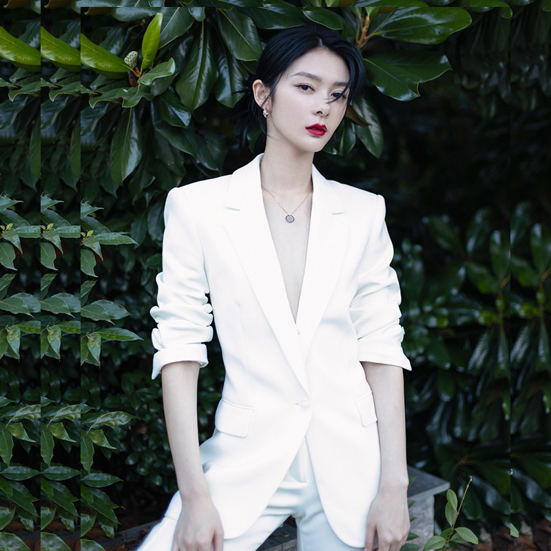 Celebrity-Inspired Trendy White Suit Set for Women, New Spring and Autumn Style, Cool Girl Outfit with Suit Jacket and Wide-Leg Pants