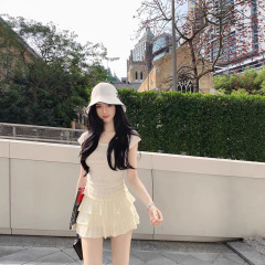 Famouswang2025年夏の新商品の優しい風のフックの花のスーツの薄いタイプの透かし彫りのニットの2つのセット