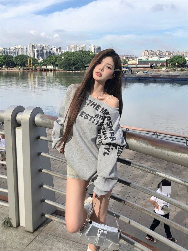 美式辣妹斜肩长袖t恤卫衣女早秋季2025新款宽松慵懒风设计感上衣|undefined