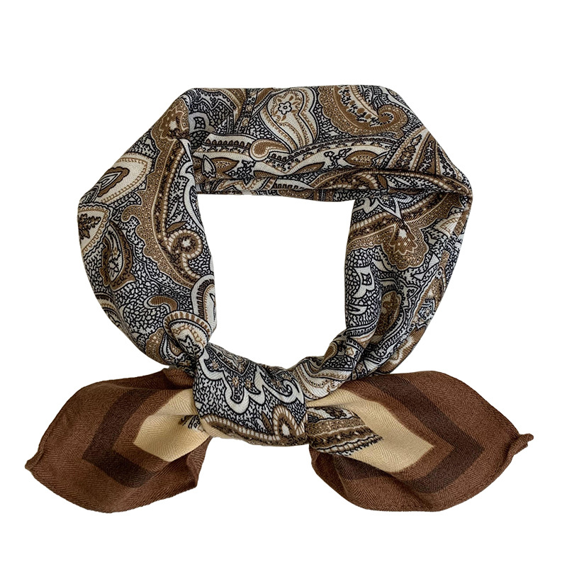 Bufandas de seda cuadrada alta sensación 2025 nuevo algodón y lino impresión coreana bufandas de pelo correa de decoración bufandas al por mayor