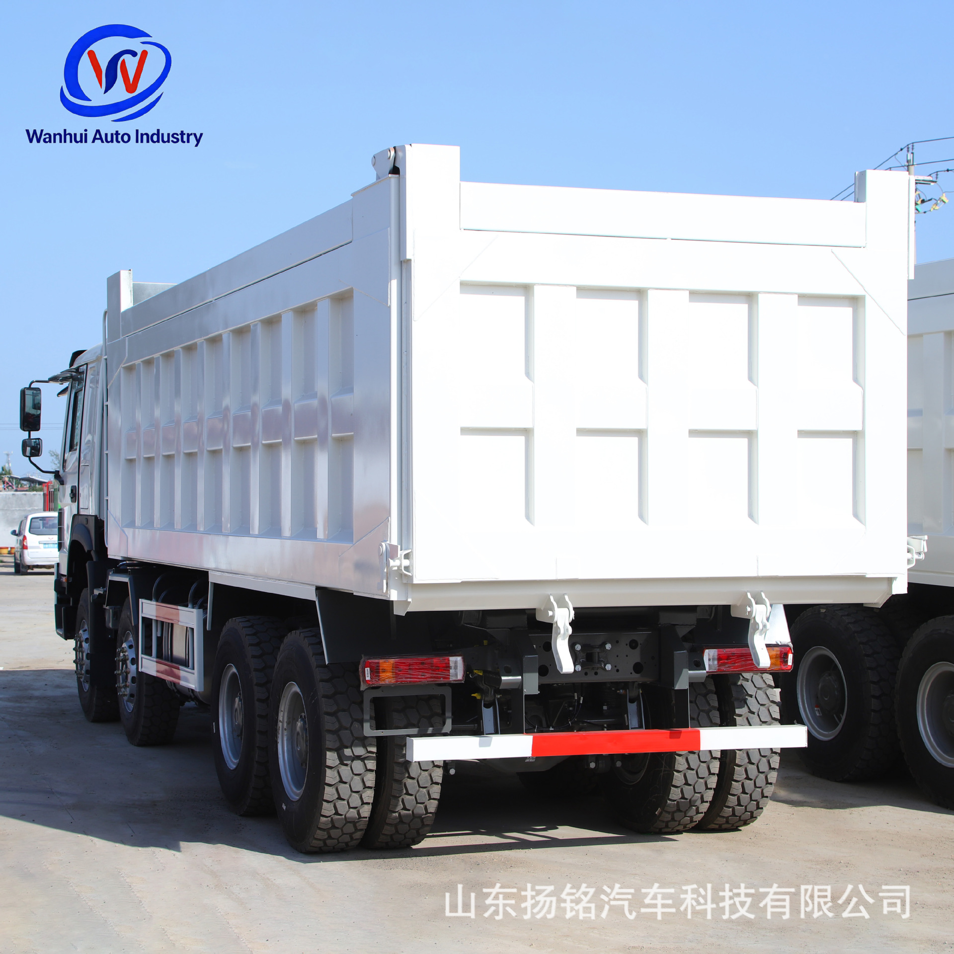 Export to Africa: Howo Dump Truck, 430 Horsepower, 8X4, Front Four-Wheel Drive, Heavy-Duty Engineering Vehicle for Earthwork Transport