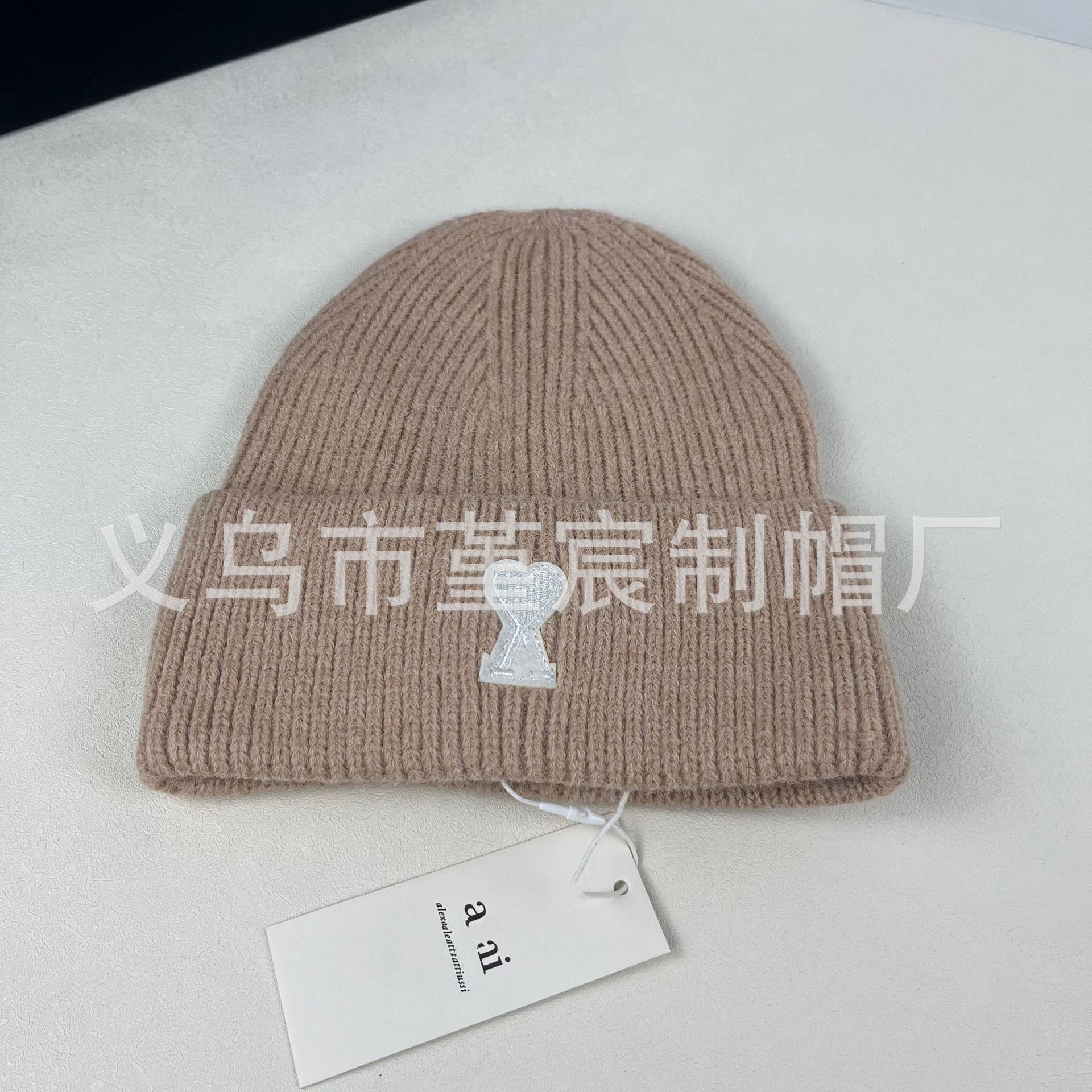 卡其色