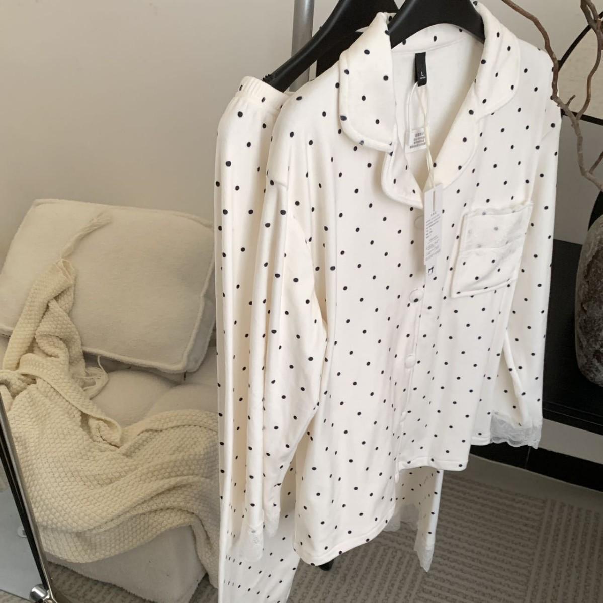 KALUANNIAO 섬 사우스 프랑스 홀리데이 아일랜드 벨벳 파자마 여성의 가을과 겨울 두꺼운 따뜻한 집 옷 세트 여성