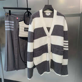 THOM BRASSY 支持密文面单1855大毛衣灰条纹开衫