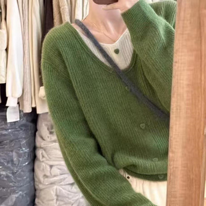 假两件拼接针织衫女春秋新款休闲风长袖套头毛衣洋气软糯上衣现货|undefined