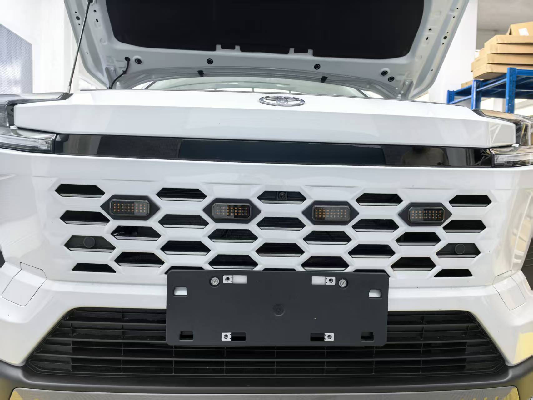 Suitable for 26 models of the new Wildlander off-road exterior modification, small yellow lights for the front bumper decoration and ambient lighting