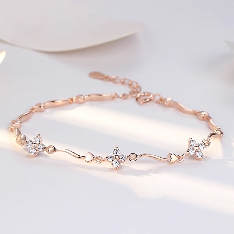 New four-leaf clover bracelet heartbeat picture love women's light luxury sense niche design exquisite simple student bracelet summer fashion