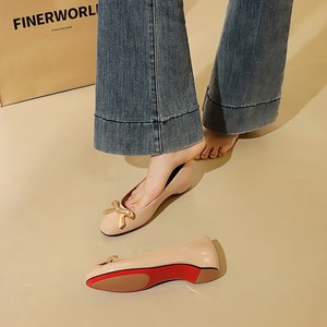 6821-K220 European and American Comfort Slope Heel Women's Shoes Small Round Head Shallow Mouth Lacquered Leather O