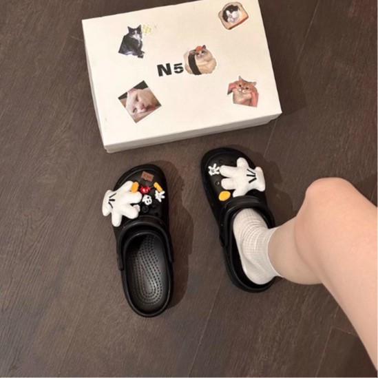 Cute Mickey cubre la cara, guantes pequeños, zapatos con agujeros, trajes de flores, zapatos con agujeros, accesorios decorativos, hebillas de zapatos, accesorios