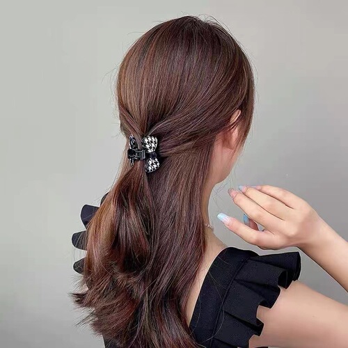Exquisite bird-of-paradise pattern butterfly clip, small retro bangs clip hair accessory, high-end, elegant hair clip for women