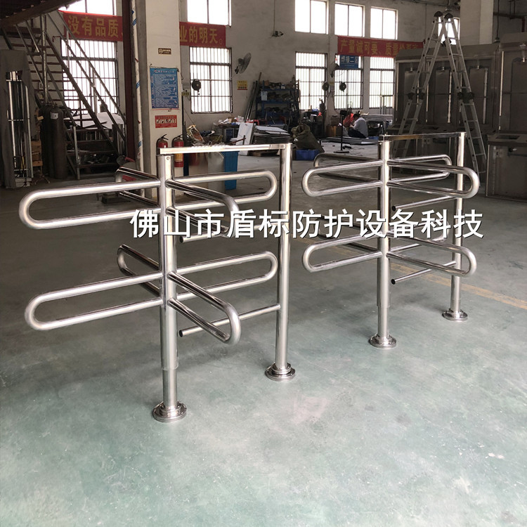 不锈钢手动自动单向旋转摆门 商场手推立柱式摆闸 自动回弹柱式门