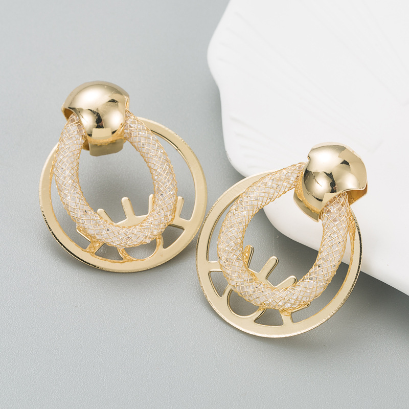 Fashion New Creative Hollow Rhinestone-encrusted Geometric Copper Earrings display picture 5