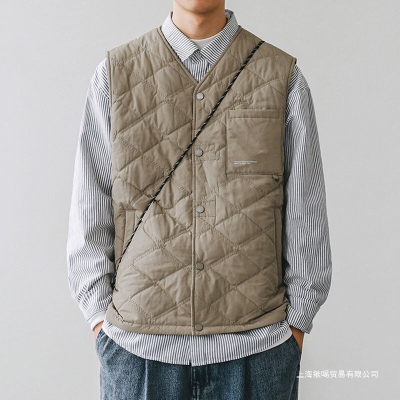 Autumn and Winter Padded Layered Men's Simple Casual Lightweight Warm Inner Vest Cardigan Workwear Vest Top Autumn and Winter Padded Layered Men's Simple Casual Lightweight Warm Inner Vest Cardigan Workwear Vest Top