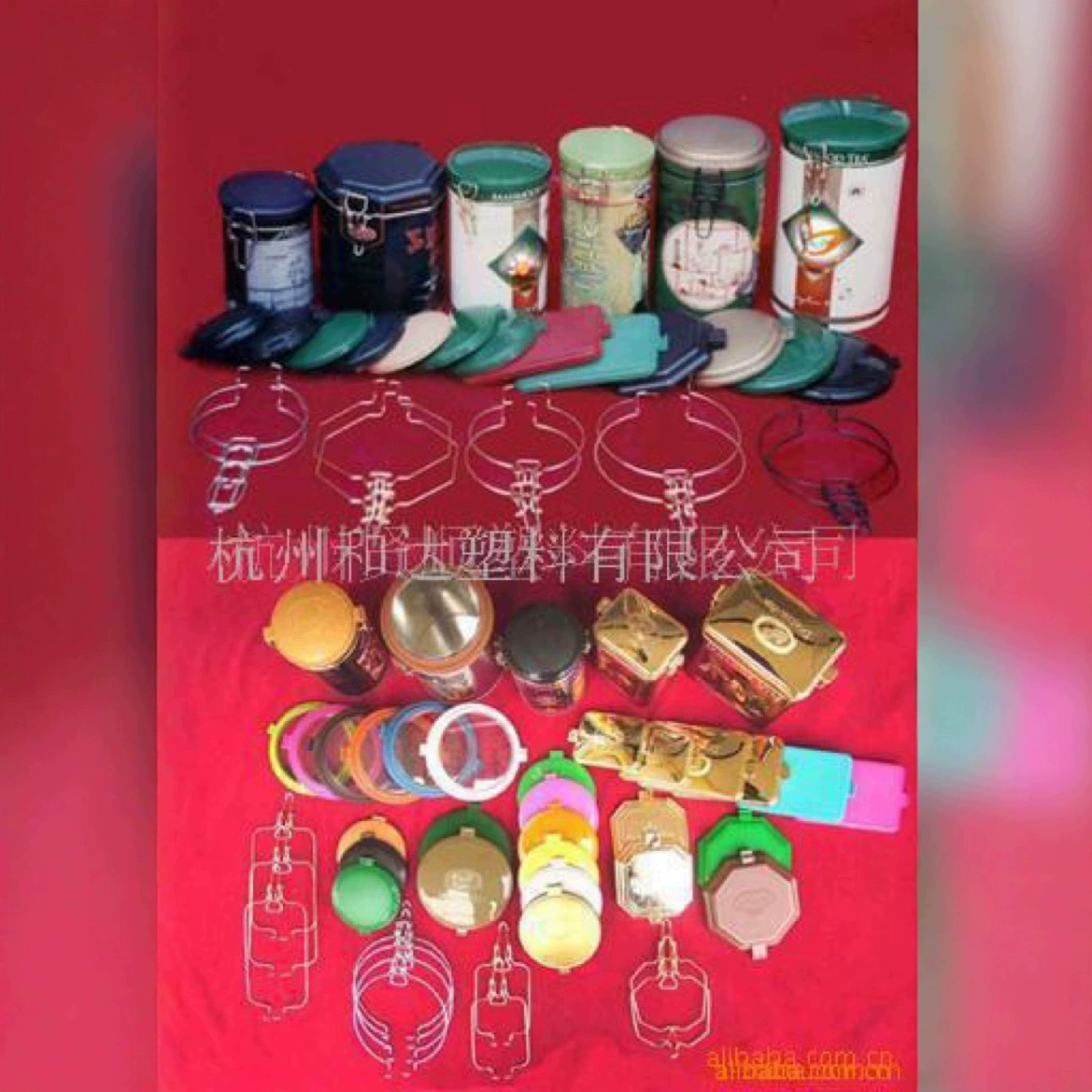 Фабрика жестяных банок поставляет жестяные чайные банки, кофейные банки с герметичными крышками под давлением воздуха, жестяные коробки для хранения с железными проволочными застежками.