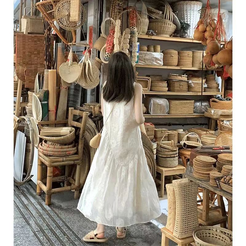 작은 중간 길이 민소매 조끼 원피스 신선한 첫사랑 자카드 흰색 원피스