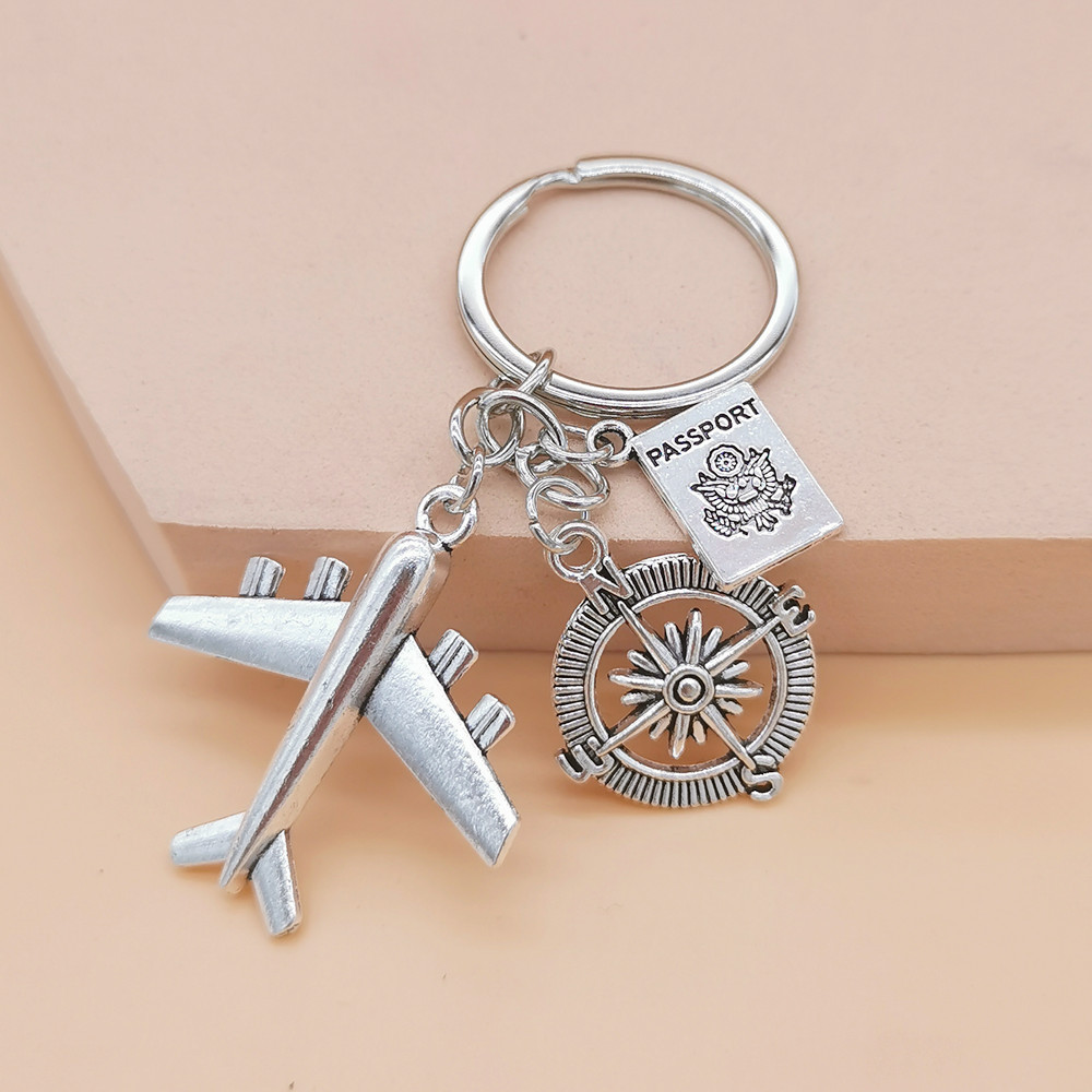 18g Weight Keychain Classification 1 Piece Quantity Holiday, Daily, Street Occasion Alloy Material Letter Pattern Plating Design Casual, Simple Style Style 1 Piece Casual Simple Style Letter Alloy Plating Keychain 5
