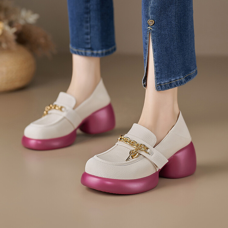 2026 Spring and Autumn New Style Women's Leather Thick-Soled Color-Block Chain Sneakers with Chunky Heel and Platform Sole in Off-White Slip-On Design 2026 Spring and Autumn New Style Women's Leather Thick-Soled Color-Block Chain Sneakers with Chunky Heel and Platform Sole in Off-White Slip-On Design