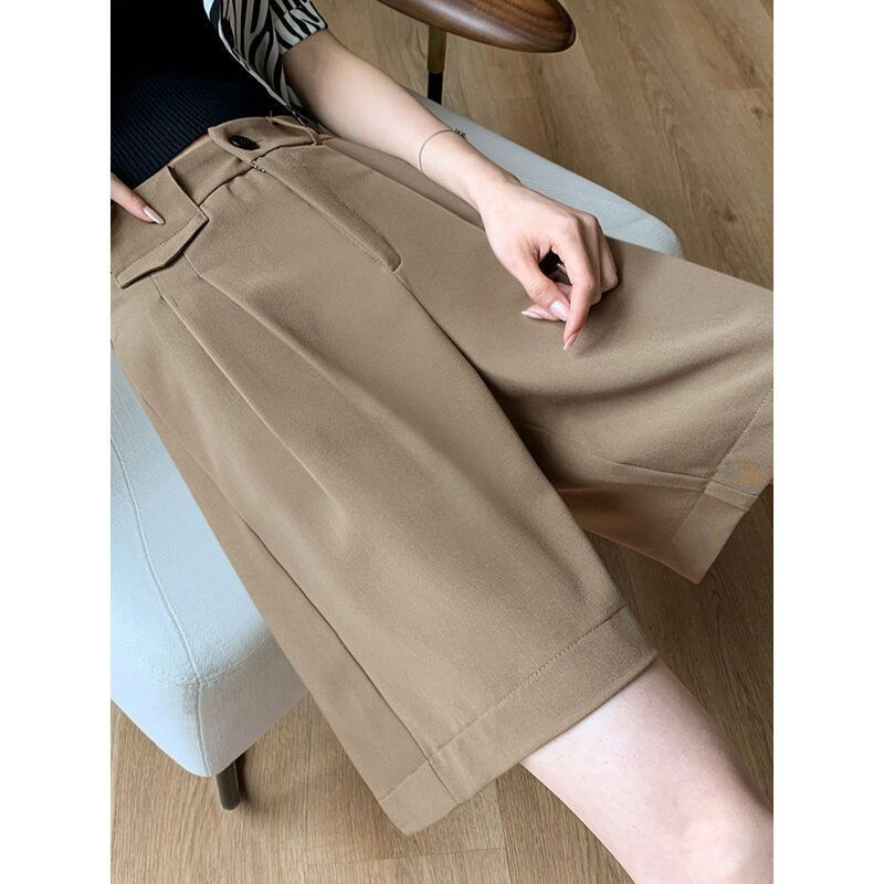 Khaki Suit Fabric Shorts for Women, Summer Thin High-Waisted Loose Slimming Wide-Leg Straight Mid-Length Shorts Khaki Suit Fabric Shorts for Women, Summer Thin High-Waisted Loose Slimming Wide-Leg Straight Mid-Length Shorts