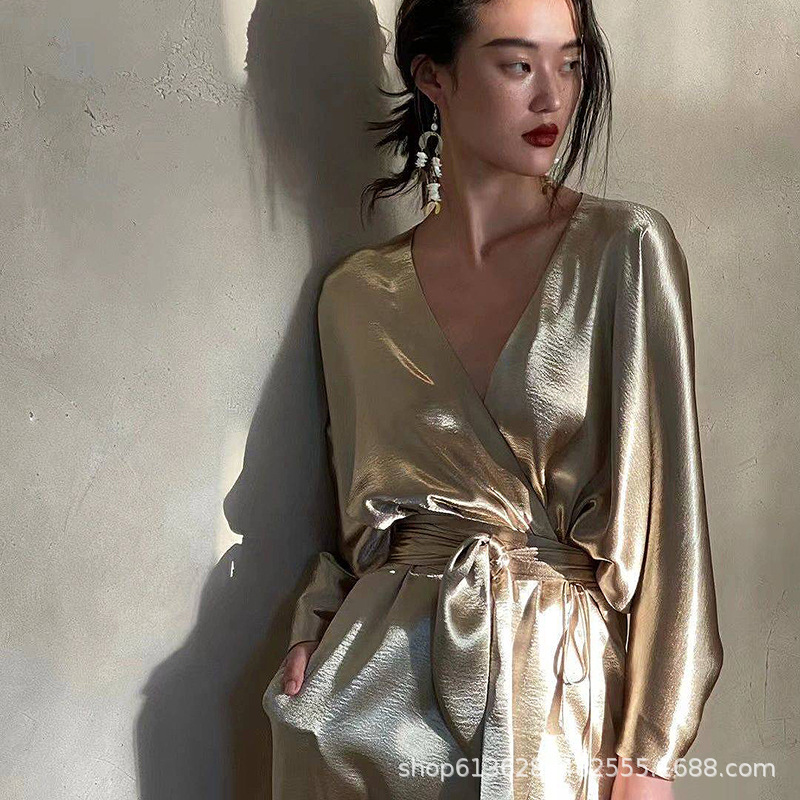 Morning gown nightgown morning gown female bride high-grade silk Champagne long sleeve trailing wedding holiday dress