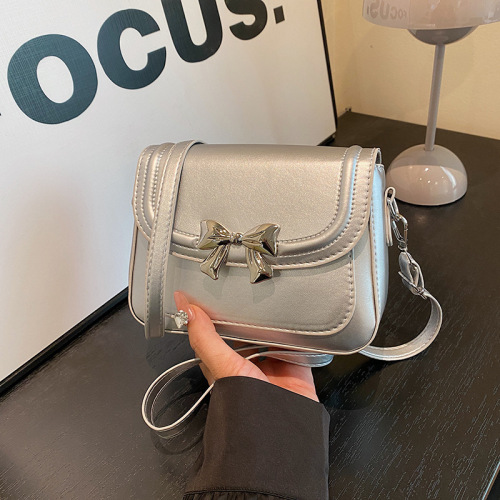 Fashion Trend Crossbody Bag Winter Aesthetic Ins Bag For Women Year-Old Chic Ladies Single Shoulder Small Square Bag